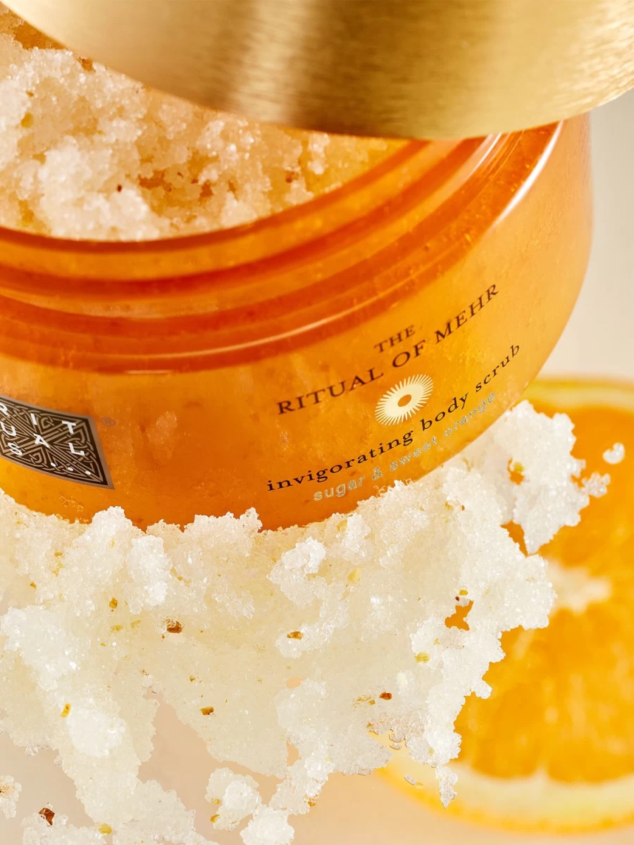 RITUALS Golden Yellow Body Scrub - Exfoliating & Nourishing for Smooth Skin