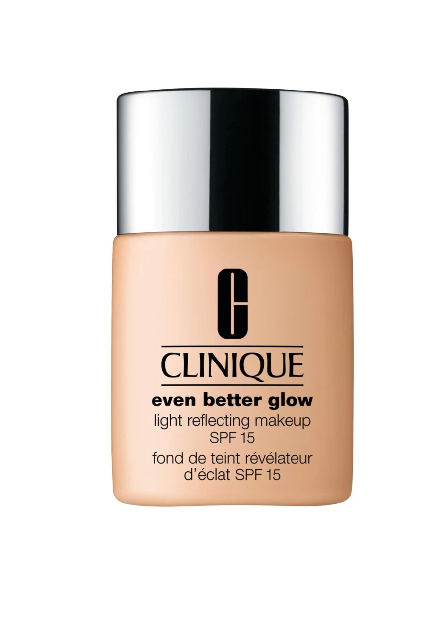 CLINIQUE Even Better Glow Light Reflecting Makeup Foundation 30ml - CN 28 Ivory, SPF 15, Radiant Finish