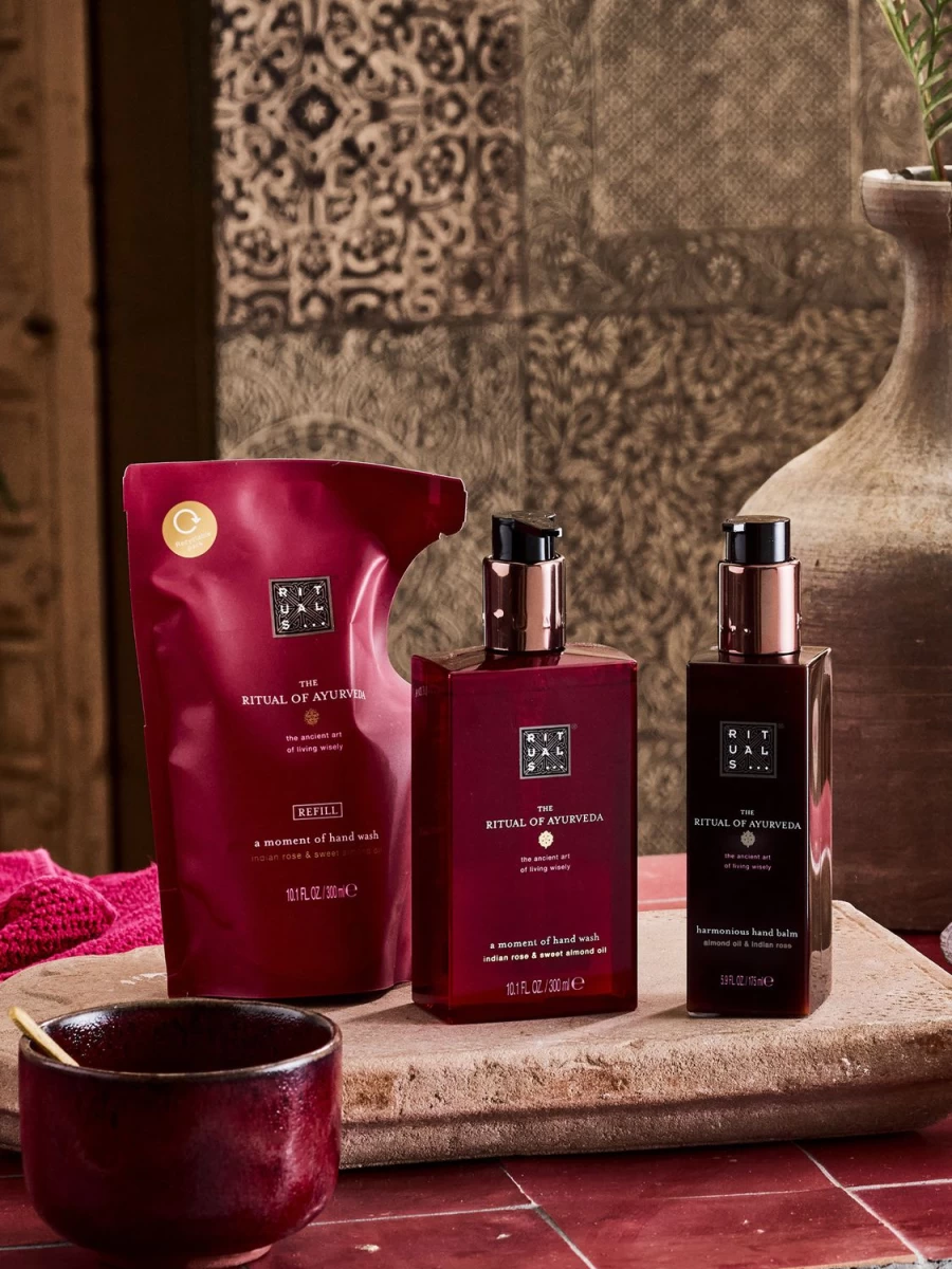 RITUALS Red Refill Hand Soap - Luxurious Liquid Soap Refill for Elegant Hygiene